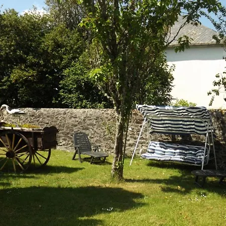 בית נופש Maison De Charme Avec Jardin Et Terrasse, Proche Salers Et Puy Mary, Animaux Acceptes - Fr-1-742-165